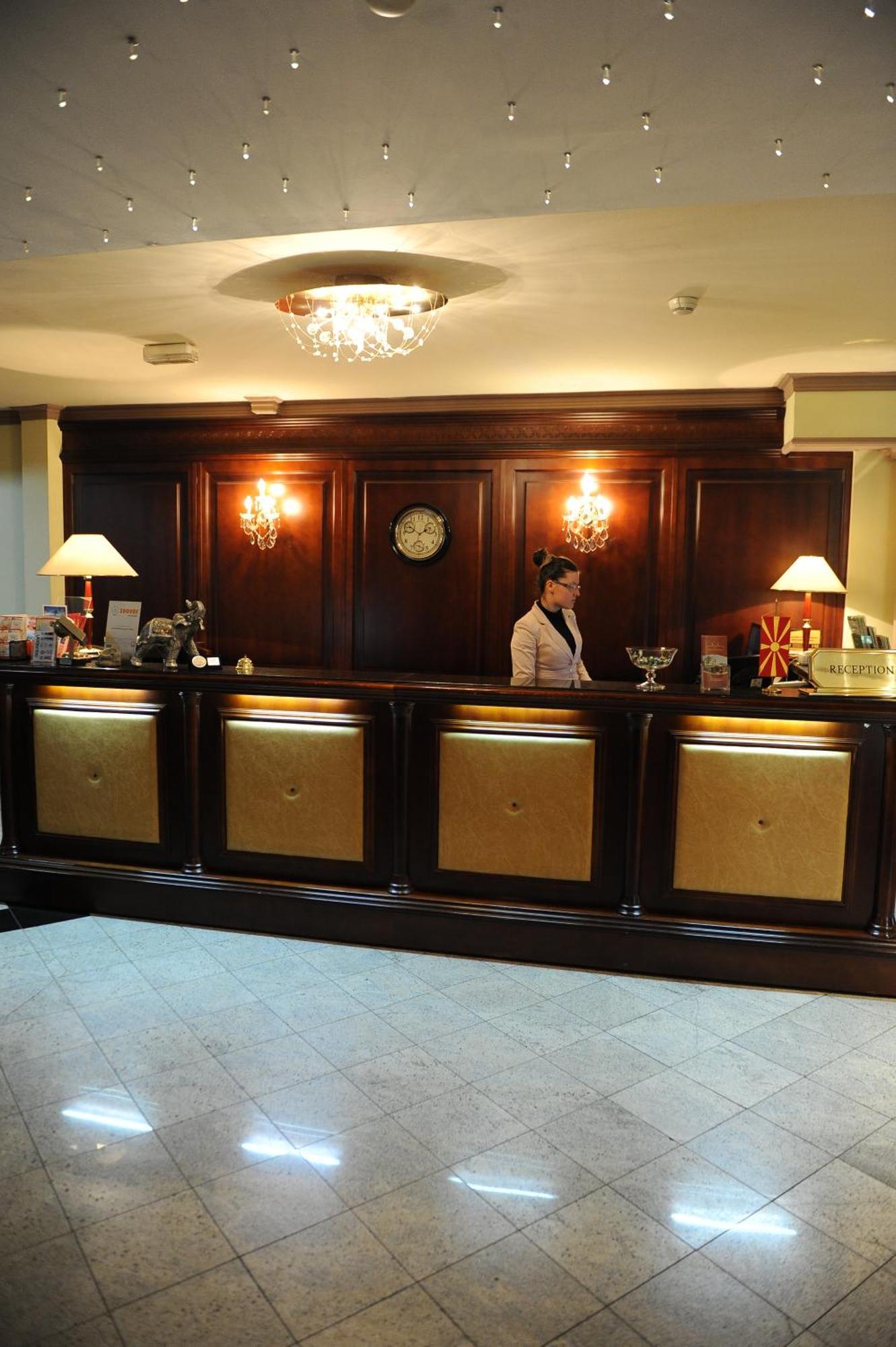 Millenium Palace オフリド エクステリア 写真